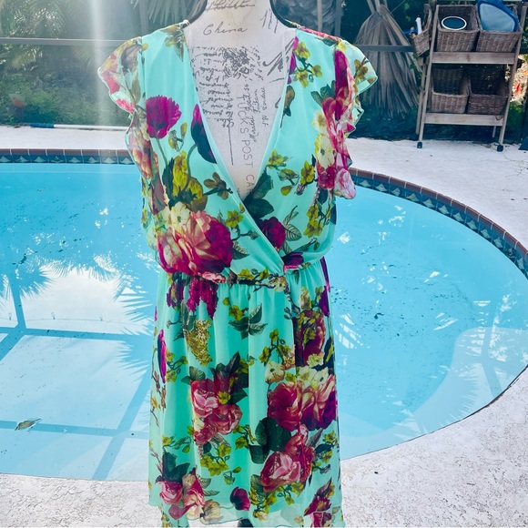 Romeo & Juliet Couture Mint Green Floral Hi Low Dress | Size L | NWT - Picture 2 of 9